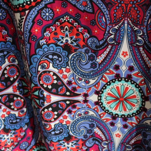 Hot Ginger Preowned Floral Print Swing Top Plus 2X - Picture 4 of 7